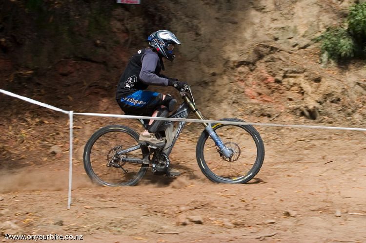 043 dh nationals 210106