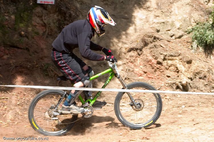 052 dh nationals 210106