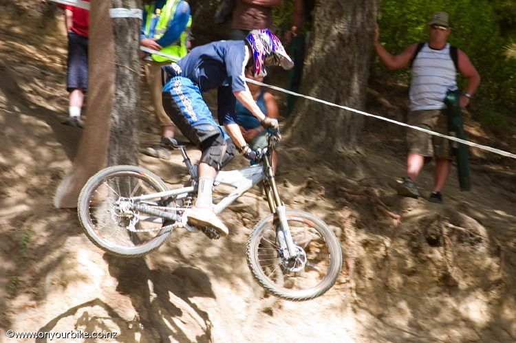 061 dh nationals 210106