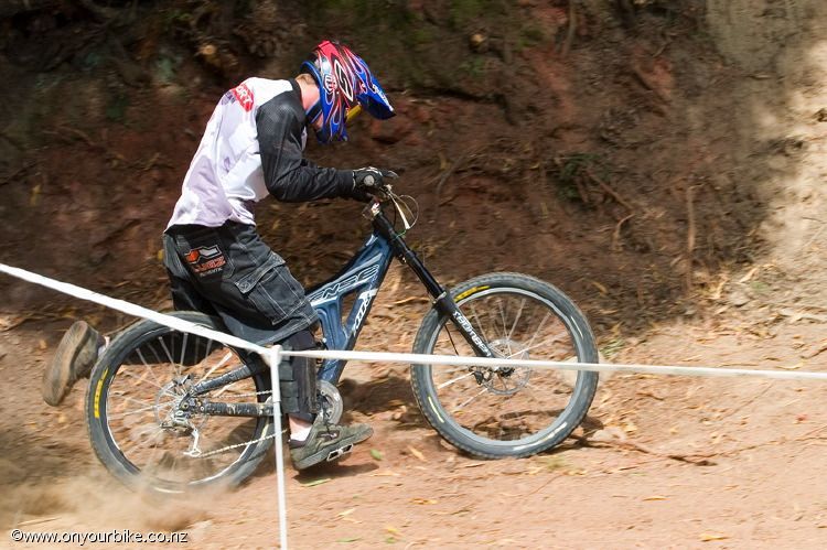 085 dh nationals 210106