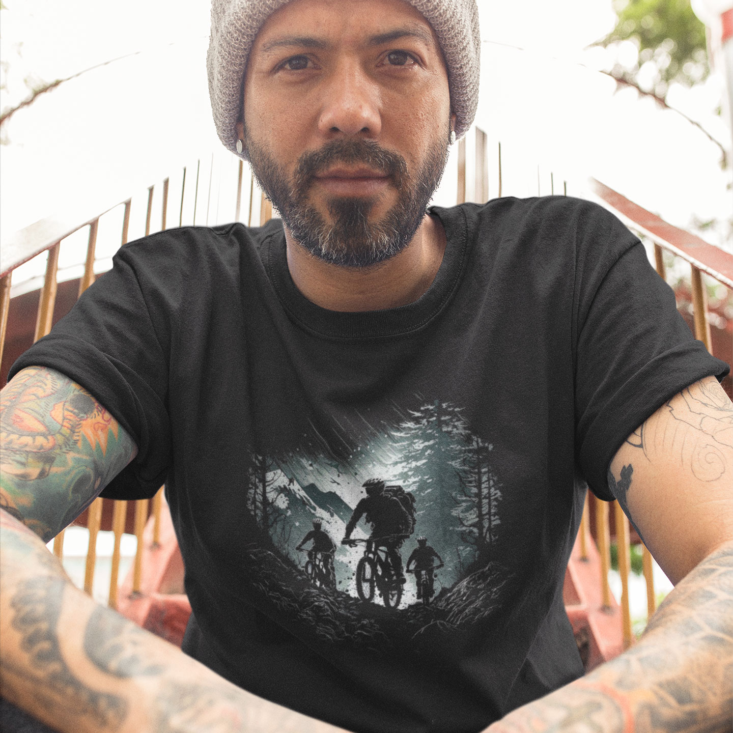Mountain bikers silhouette t-shirt